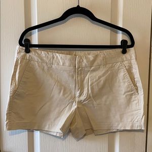 Gap Khaki 3” shorts - size 12